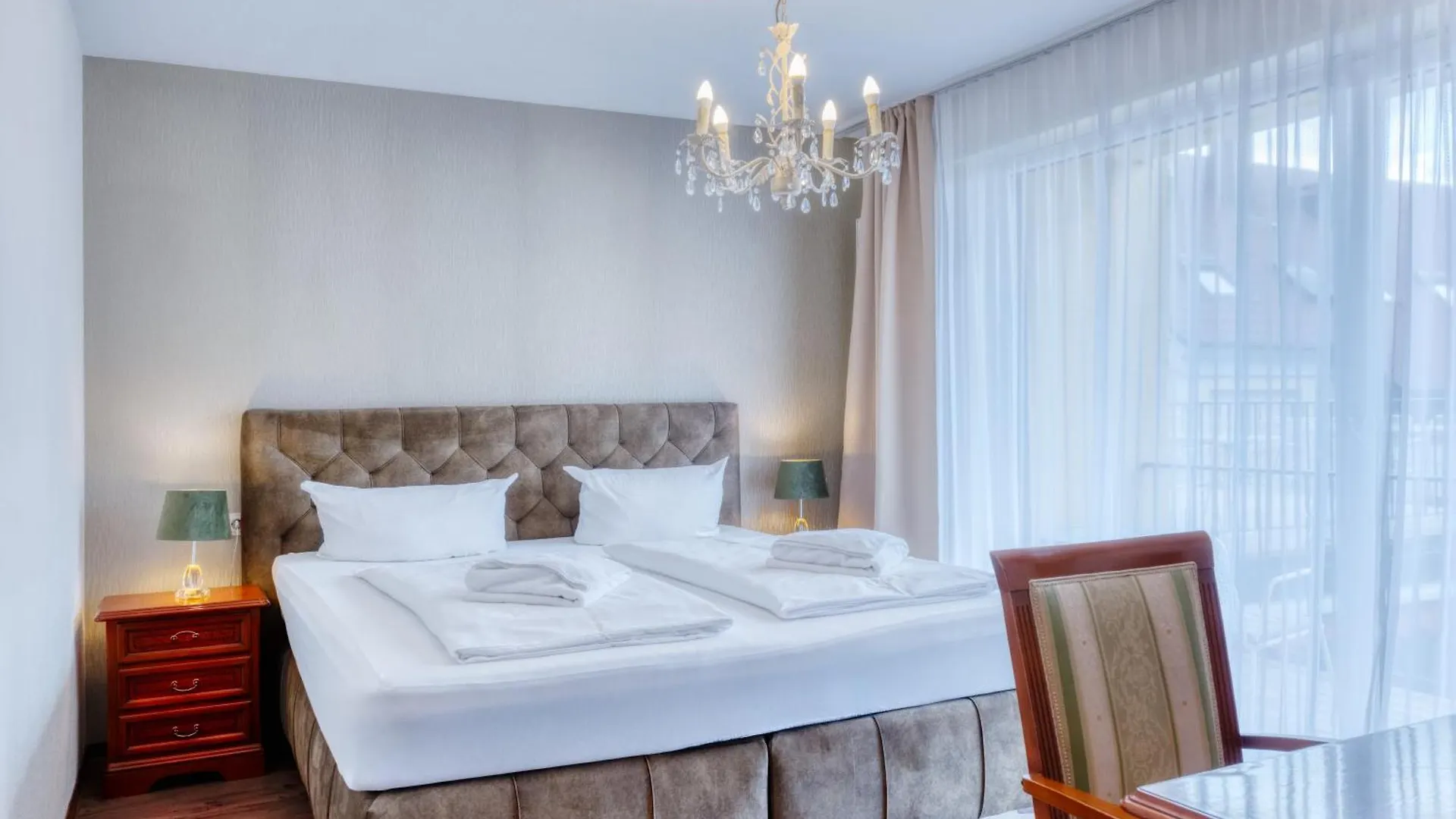 **** Hotel Hotel-Restaurant Central Am Koenigshof Viernheim Germany